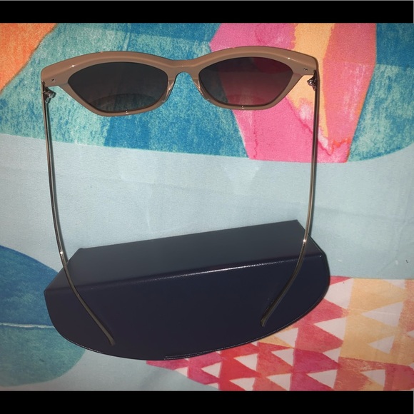 DESIGNED BY HADID!!! NWT TAN POLARIZED SUNGLASSES main image 5